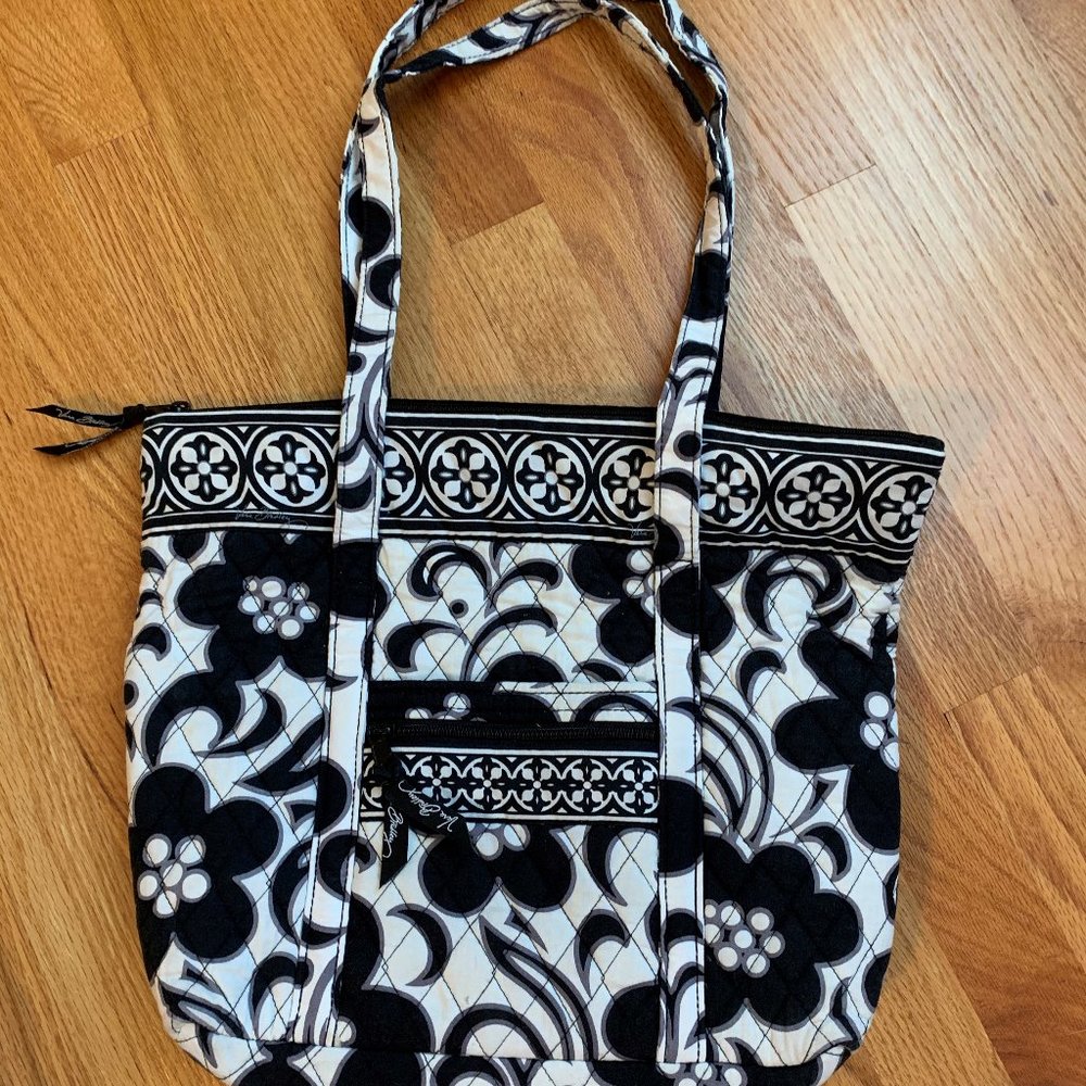 VERA BRADLEY Shoulder Bag